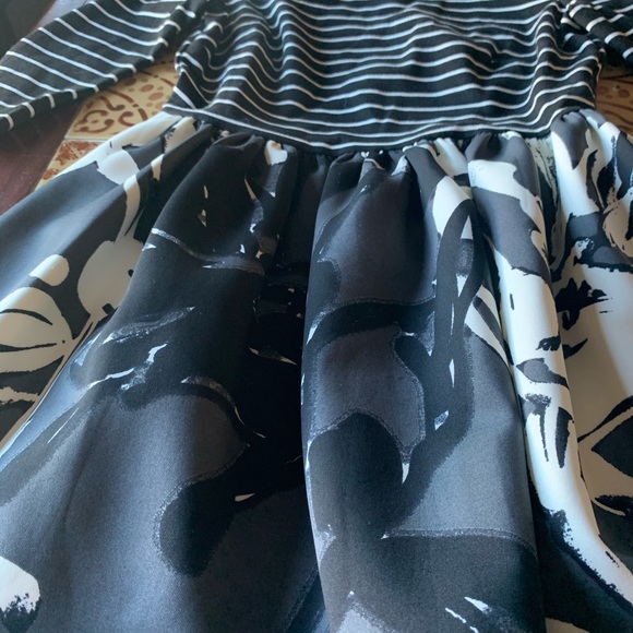 Anthropologie Taylor Dress size 2 - with pockets! - Picture 2 of 7